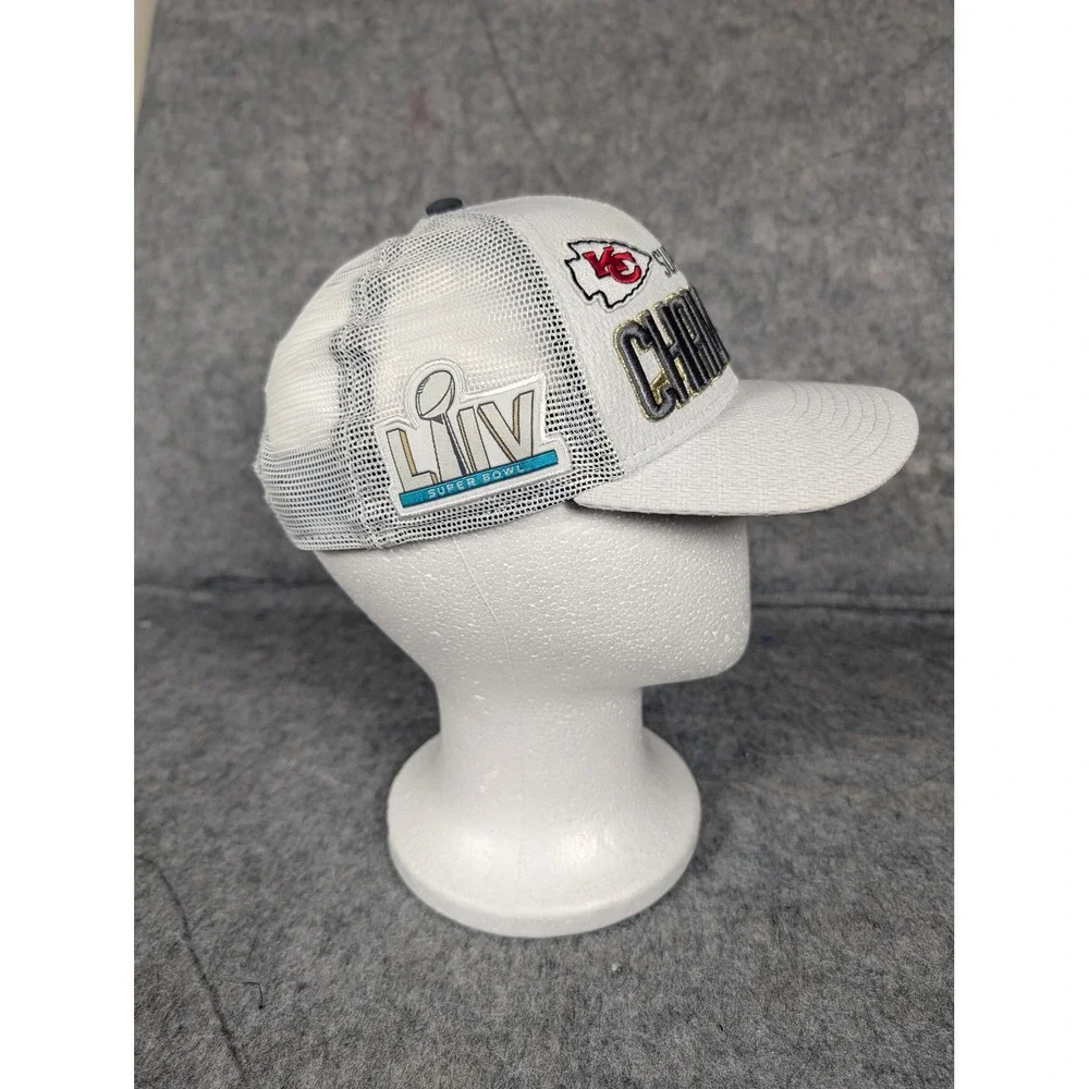 Kansas City Chiefs Super Bowl LIV Youth Trucker Hat New‎ Era 9FORTY Champions